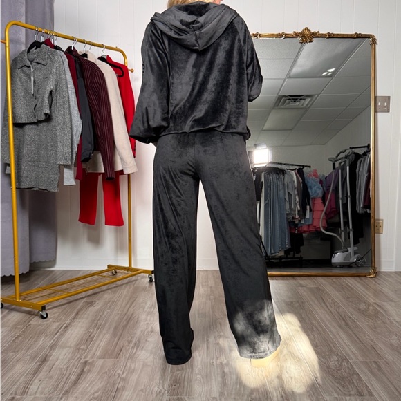 Black Velour Tracksuit - Picture 2 of 4